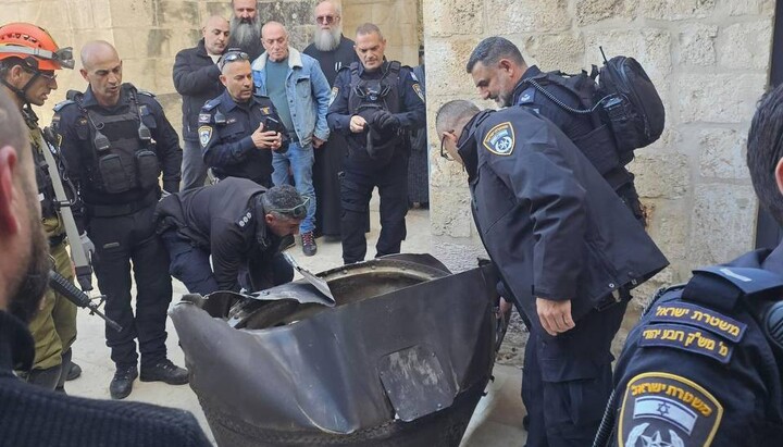 A fragment of an Iranian missile fell in the Christian Quarter of the Old City of Jerusalem. Photo: x.com/moshepargod