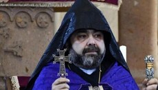 Στην Αρμενία απελευθερώθηκε από τον κατ' οίκον περιορισμό ο επίσκοπος Μκρτίτς Προσιάν