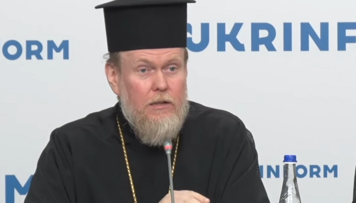 Зоря на пресс-конференции, посвященной УПЦ КП. Фото: «Укринформ»