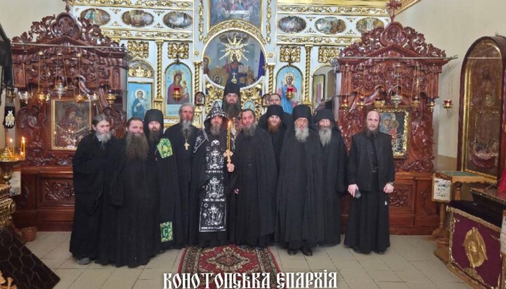 Tonsure at the Sofroniyevo-Molchensky Monastery. Photo: Konotop Eparchy