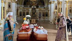 У Херсоні відспівали загиблих від обстрілу парафіянок собору УПЦ