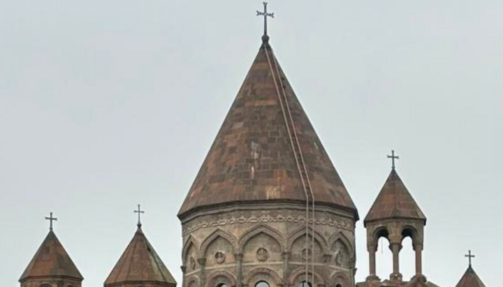 Храм Святого Іакова в Степанакерті, руйнування якого засудила Вірменська Церква. Фото: pastinfo