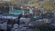 Суд виніс рішення про вилучення корпусів монастиря УПЦ в Кременці