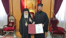 Primate of Romanian Church awards Patriarch Theophilos with order