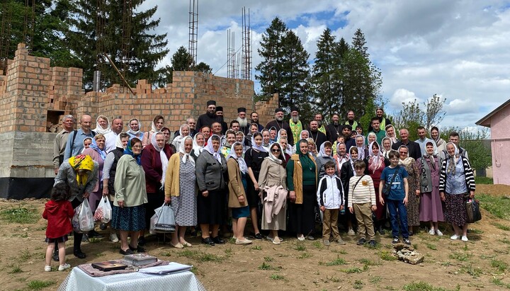 Престольне свято гонимої громади УПЦ у Задубрівці. Фото: СПЖ