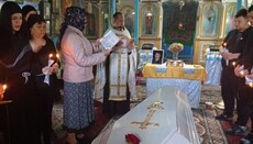 Священники УПЦ відспівали загиблих від ракетного обстрілу Дніпра