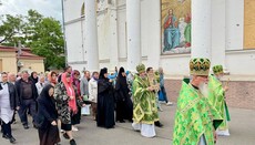 У постраждалому від обстрілів соборі Херсона відзначили престольне свято