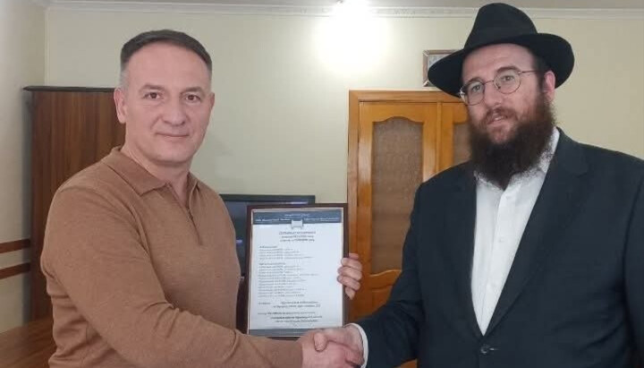 The Chernivtsi Bread Plant has received a kosher certification for its production. Photo: Facebook page of the Federation of Jewish Communities of Ukraine