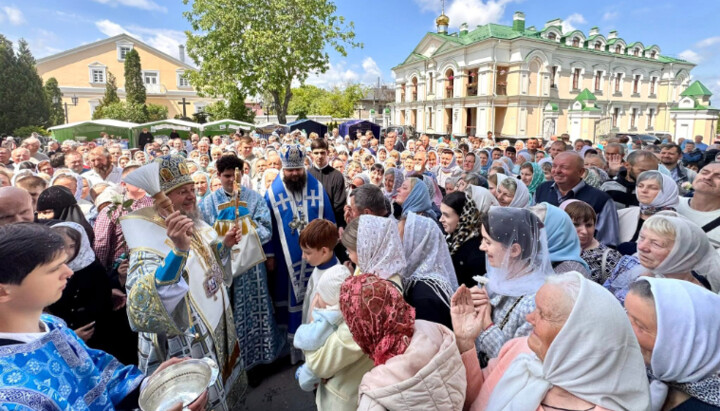 Cross procession at Korets Monastery. Photo: Metropolitan Anthony’s Facebook page