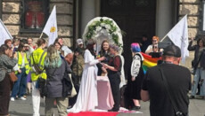 У центрі Львова під охороною поліції провели ЛГБТ-акцію