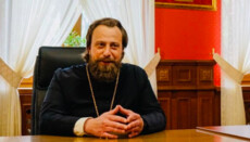 Після обстрілу Лаври Лотиш закликав її братію «повернутися» до ПЦУ