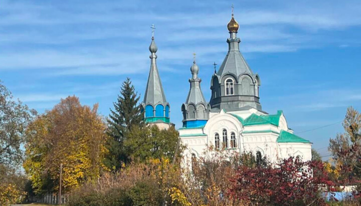 Троїцький храм УПЦ у селі Стара Чорторія. Фото: відкриті джерела