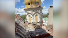 Нардеп показал место прилета на крыше Успенского собора Лавры