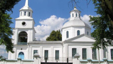 UOC church damaged in shelling in Trostianets