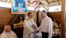 Порошенко помолився з уніатами та закликав українців до єднання навколо УГКЦ