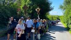 Over 5,000 UOC faithful take part in prayer procession to Khreshchatyk