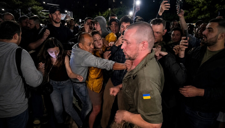Напад на співробітника ТЦК у Львові. Фото: ФБ-сторінка Грищука