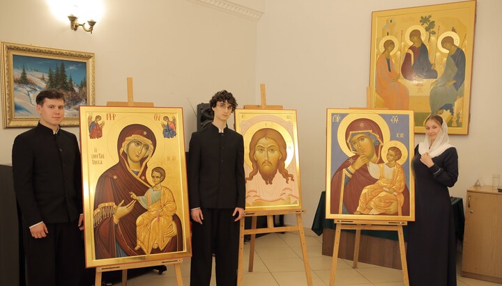 Захист дипломних робіт іконописців у Кам'янці-Подільському. Фото: ФБ училища