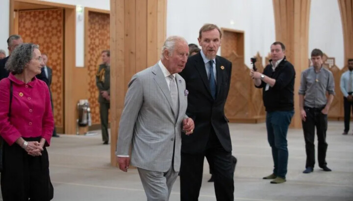 King Charles III at Cambridge Central Mosque. Photo: Anadolu Ajansı