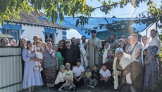 Митрополит Тульчинський Сергій помолився з гнаною громадою УПЦ Новоживотова
