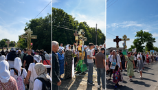Віруючі УПЦ вийшли з Чернівців хресною ходою до Колінківців