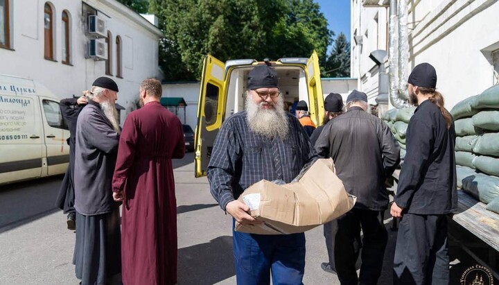 The Social Department delivered humanitarian aid to the Holy Dormition Sviatohirsk Lavra in early July. Photo: the monastery’s press service