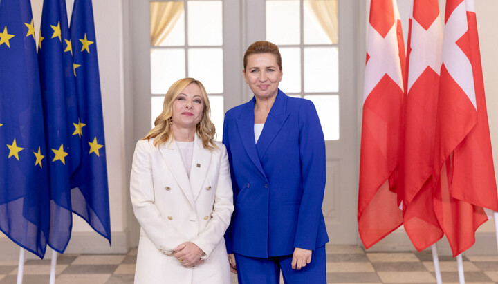 Прем'єр-міністр Італії Джорджія Мелоні (ліворуч) та прем'єр-міністр Данії Метте Фредеріксен (праворуч). Фото: European Conservative