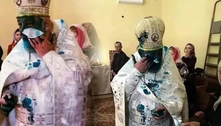 Протоієрей Володимир Мандзюк, облитий зеленкою. Колаж: О. Бомко