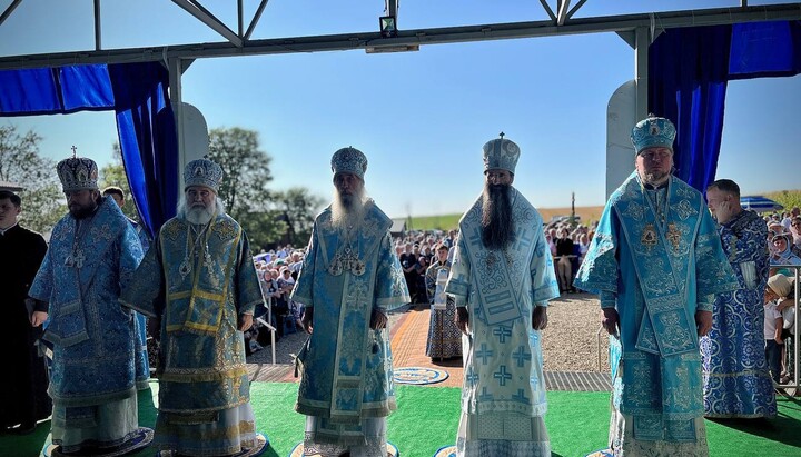 Архієреї Поділля відслужили Літургію в Йосафатовій долині. Фото: Вінницька єпархія
