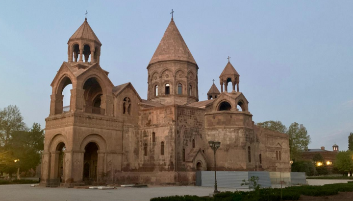 Эчмиадзинский кафедральный собор. Фото: ВСЦ