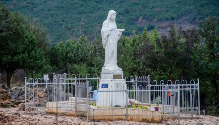 Пагорб явлень Богородиці в Меджугор'є. Фото: messaggimedjugorje