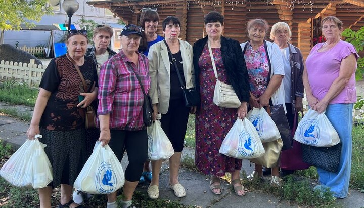Соціальний відділ УПЦ передав нужденним 2600 гуманітарних наборів. Фото: Соціальний відділ УПЦ