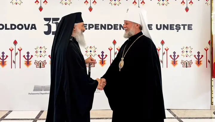 Metropolitan Vladimir of the Moldovan Orthodox Church and Metropolitan Antonie of Bessarabia. Photo: Metropolis of Bessarabia