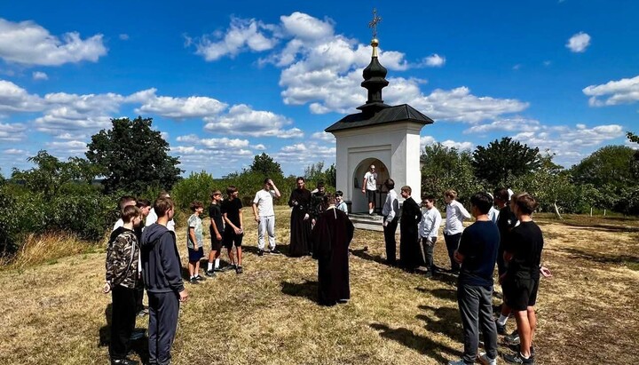 Altar servers’ gathering at a tent camp on the grounds of Neshcheriv Monastery. Photo: Archbishop Jonah’s Facebook page