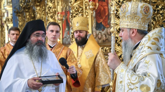 Archimandrite Nikanor and Epifaniy Dumenko. Photo: OCU