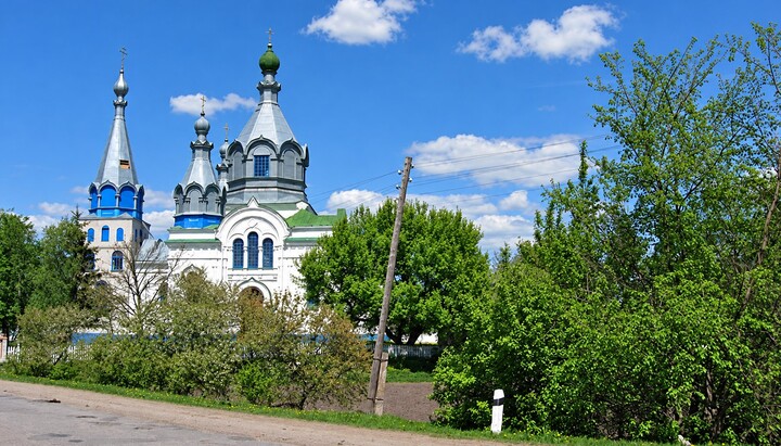 Троицкий храм УПЦ в селе Старая Чертория. Фото: travels.in.ua