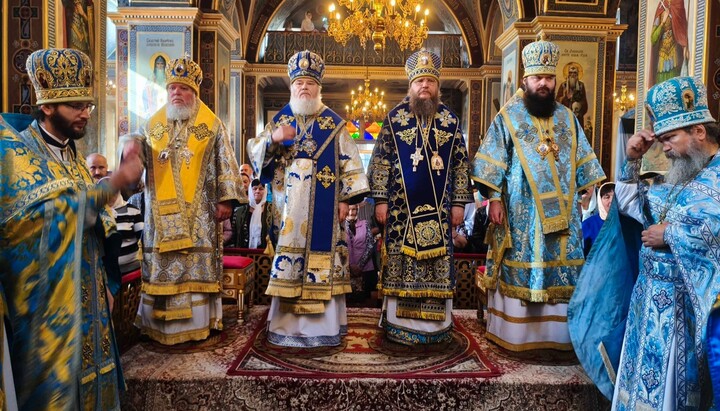 Ієрархи УПЦ відзначили престольне свято кафедрального собору в Кропивницькому. Фото: Кіровоградська єпархія