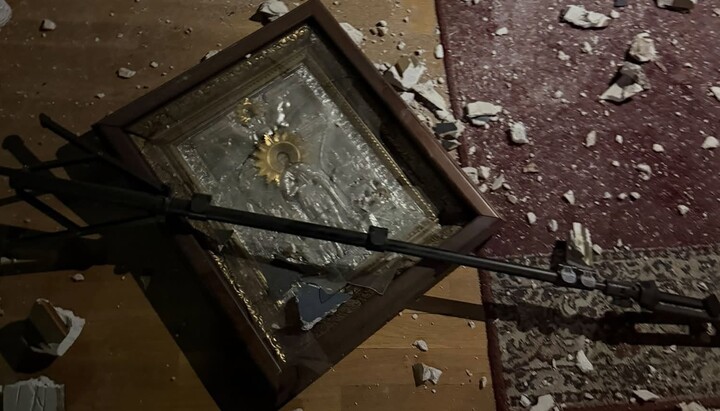 The Exaltation of the Holy Cross Church in Podil after the attack on September 27. Photo: Fr. Valery Kravets