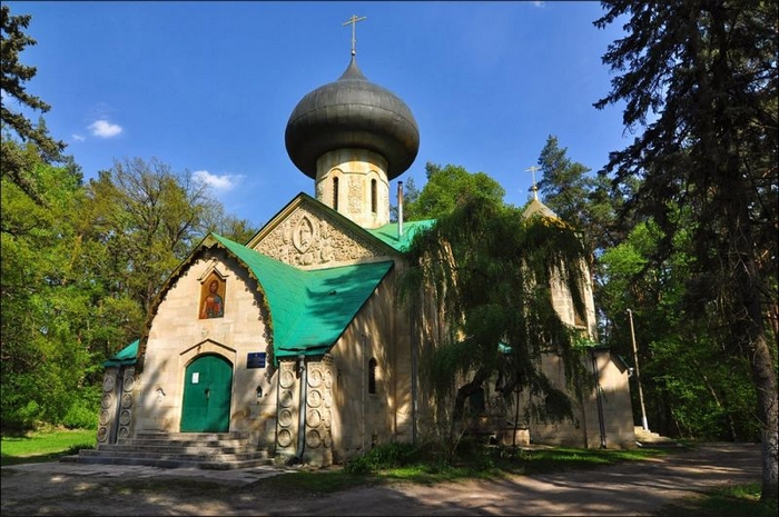 У Мережі опублікували світлини найнезвичайніших церков та соборів фото 28