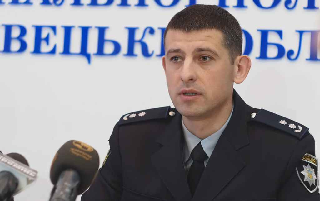 Замначальника ГУ Нацполіції Черновицької области Святослав Кишлар.