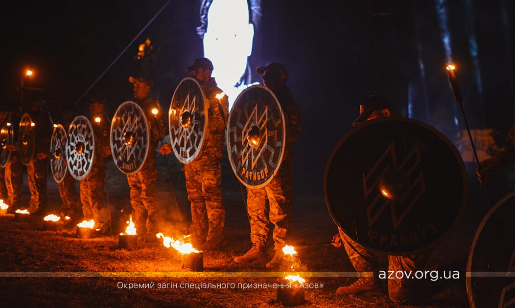 Містерія пам'яті загиблих бійців &laquo;Азову&raquo; біля кургану з мечами, вересень 2020 р.
