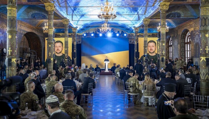 Завішена Лавра фото 1